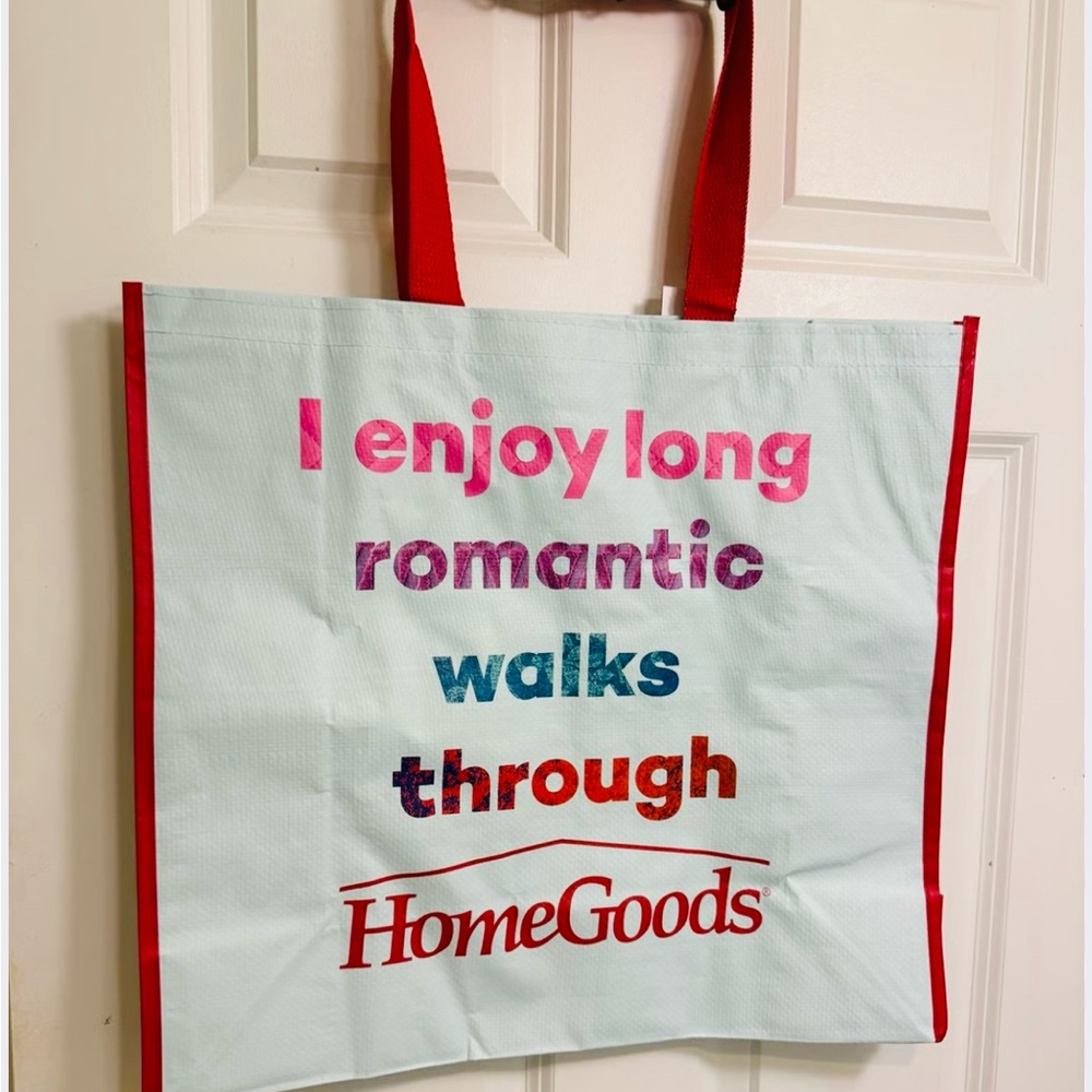NWT ⚜️♥️⚜️ Tiktok Viral Homegoods Reusable
Shopper Tote Bag